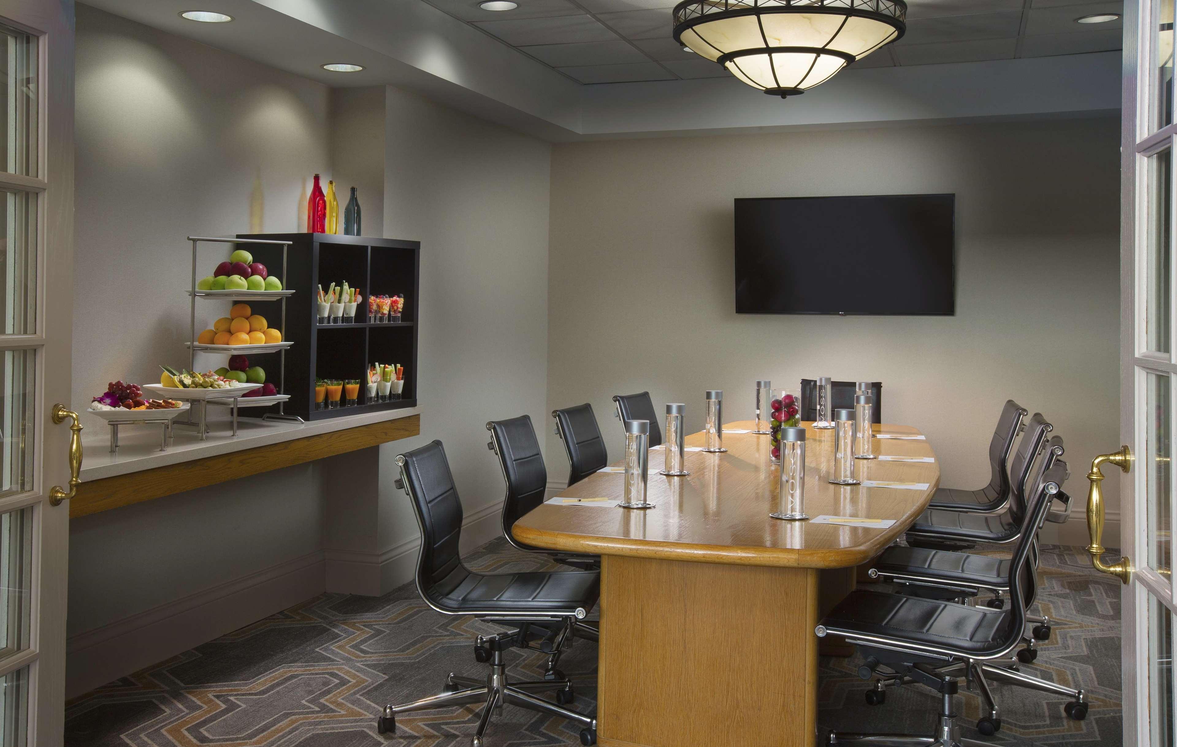 Hotel Doubletree By Hilton Chicago - Oak Brook Exterior foto