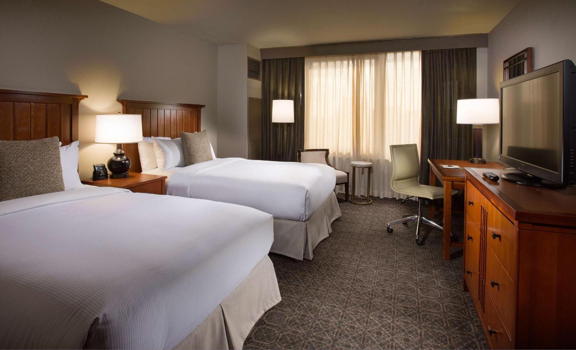 Hotel Doubletree By Hilton Chicago - Oak Brook Exterior foto
