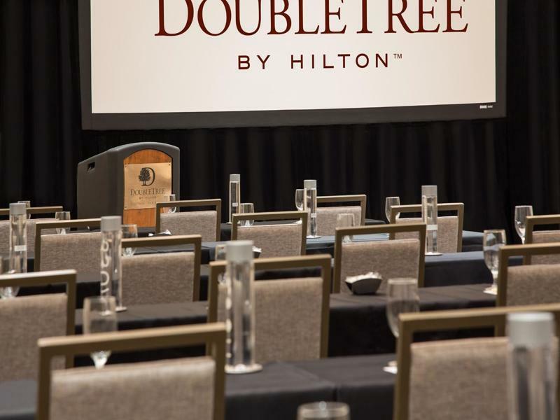 Hotel Doubletree By Hilton Chicago - Oak Brook Exterior foto
